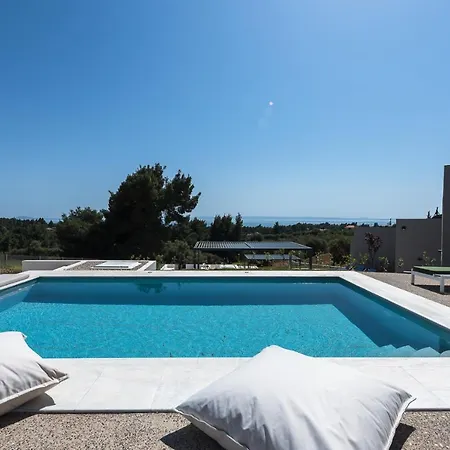 #luxlikehome Theeta Pefko * Nikiti (Sithonia)