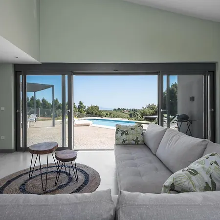#luxlikehome Theeta Pefko Villa Nikiti (Sithonia)