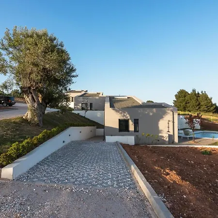 #luxlikehome Theeta Pefko Villa