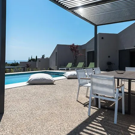 #luxlikehome Theeta Pefko Villa